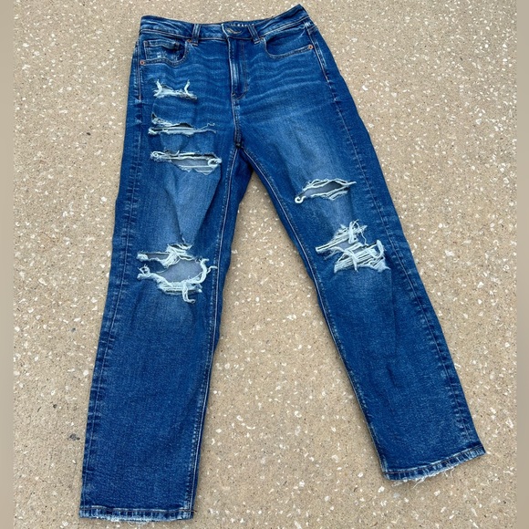 american eagle ripped mom jeans - Picture 2 of 4